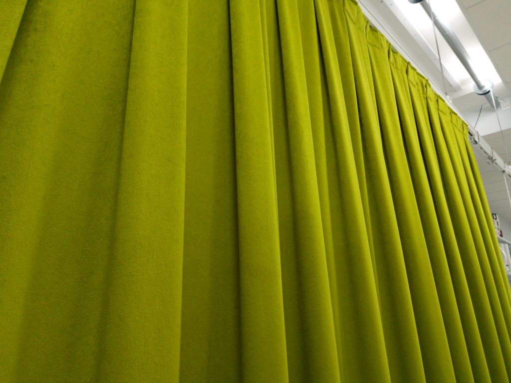 Telas acústicas para la confección de cortinas antirruidos. - Cortinas  Acústicas